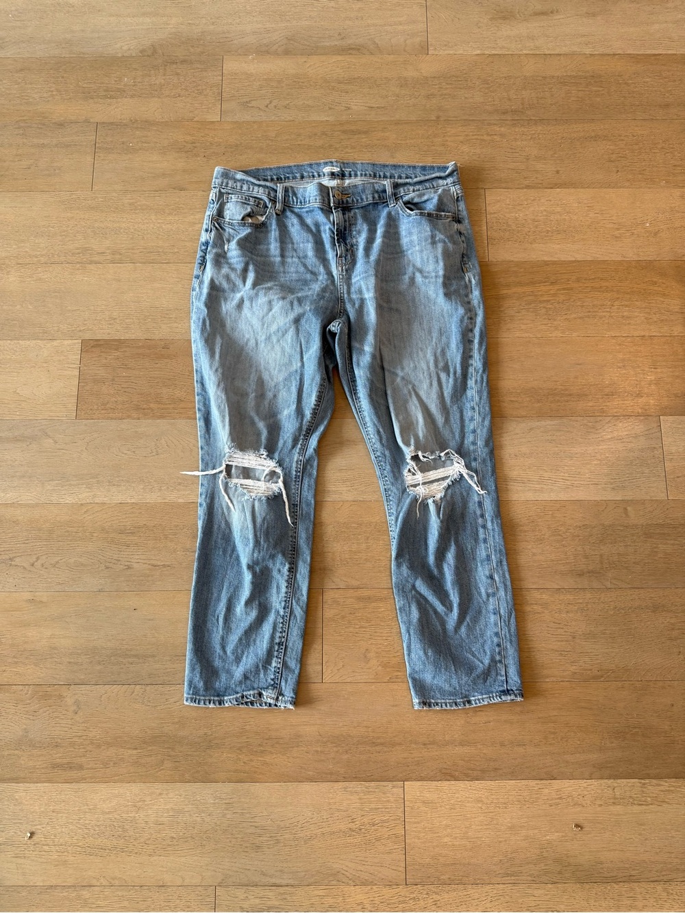 Old Navy Mid-rise Boyfriend Jeans